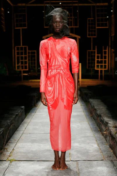 Look 54